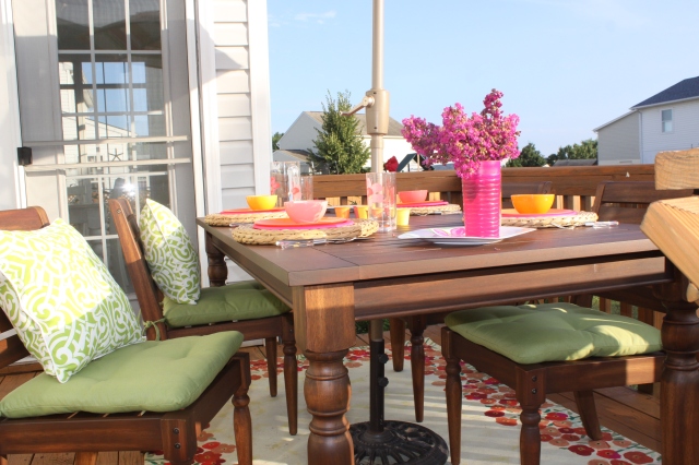 Outdoor Dining Furniture Makeover