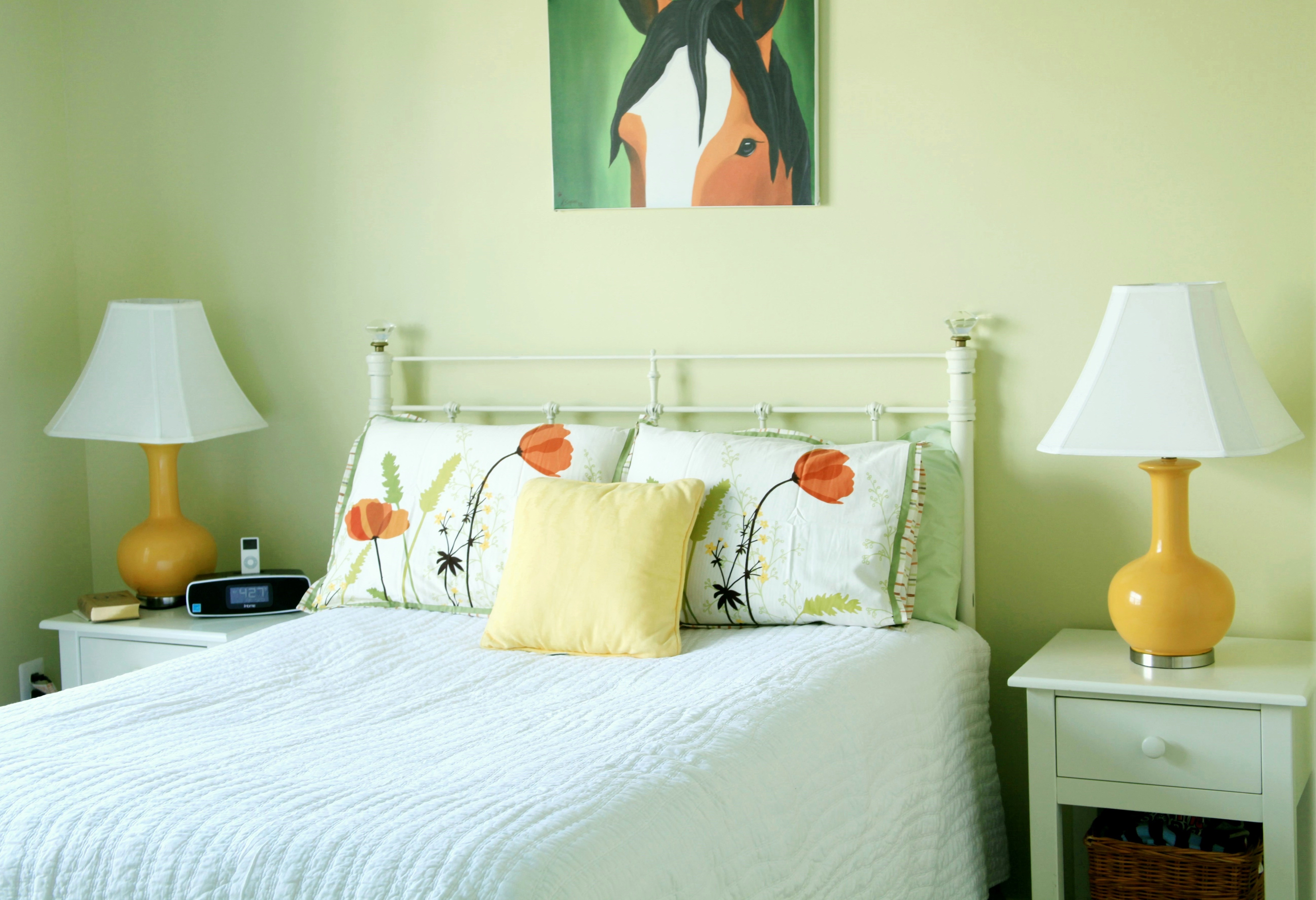 Quick and easy spring bedroom makeover